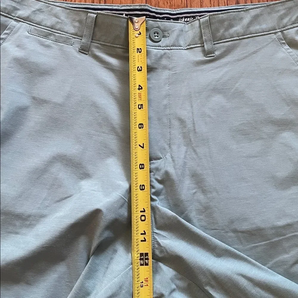 johnnie-O Mint Green Bermuda Shorts Men’s Sz 35